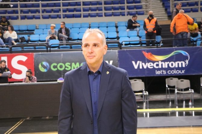 «Θέλουμε τον κόσμο για έξτρα ώθηση και για τον Στέφαν» «Θέλουμε τον κόσμο για έξτρα ώθηση και για τον Στέφαν»