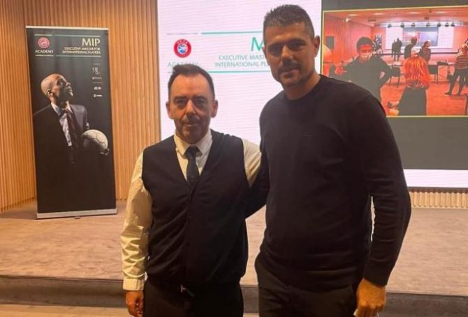 Σε σεμινάριο της UEFA στην Πορτογαλία ο Ταυλαρίδης (ΦΩΤΟ)
