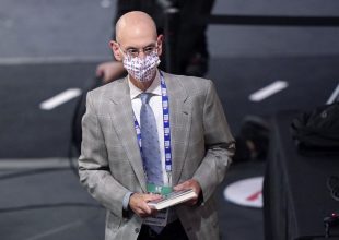 NBA: Το 70% των εμβολιασμένων παικτών για τον κορωνοϊό έχει κάνει και τρίτη δόση