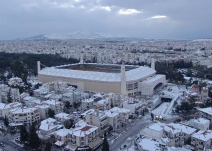 Χιονισμένο τοπίο η Αγιά Σοφιά – OPAP Arena (ΦΩΤΟ)