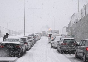 Κακοκαιρία Ελπίδα: Εισαγγελική παρέμβαση για τους εγκλωβισμένους στην Αττική οδό