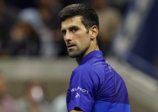 Τζόκοβιτς: Αυστραλιανοί δημοσιογράφοι έβριζαν τον Νόλε με ανοικτά μικρόφωνα