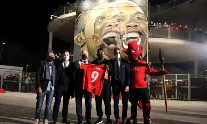 Η Μαγιόρκα τίμησε με τοιχογραφία στο γήπεδό της τον Σαμουέλ Ετό