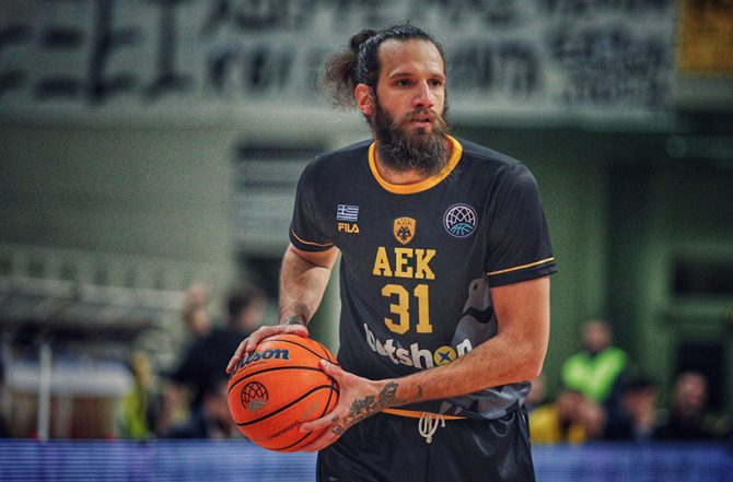 Παρακολουθεί τις εξελίξεις με Γιαννόπουλο η ΑΕΚ