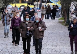 Παγώνη: Μπορούν να χαλαρώσουν κάποια μέτρα τις επόμενες μέρες