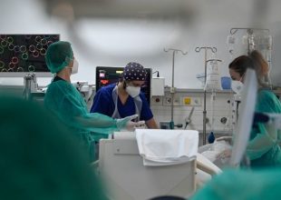 Κορωνοϊός: 27.766 νέα κρούσματα σήμερα στην Ελλάδα – 85 νεκροί και 654 διασωληνωμένοι