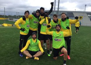 Πανηγυρική φωτογραφία για την «πράσινη» ομάδα στο μίνι τουρνουά προπόνησης