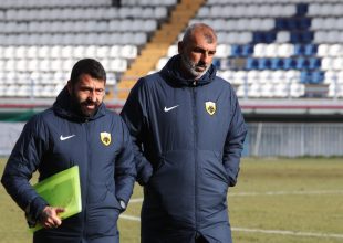 Ο Μιχάλης Παυλής θα προλογίσει βιβλίο κοπέλας που έχει σκλήρυνση κατά πλάκας (ΦΩΤΟ)