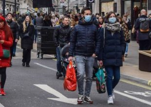 Μετάλλαξη Όμικρον: Σε ποιες χώρες έχει φτάσει στο “πικ” και σε ποιες όχι