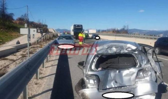 Τραγωδία στην Εθνική οδό Αθηνών-Πατρών: Φορτηγό παρέσυρε και σκότωσε 22χρονη