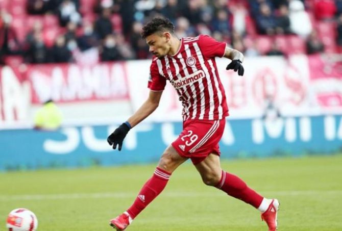Ολυμπιακός: 3-4-3 με Μανωλά και Τικίνιο στο ντέρμπι