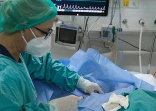 Κορωνοϊός: Ρεκόρ με 50.126 κρούσματα σήμερα στην Ελλάδα – 61 νεκροί και 619 διασωληνωμένοι