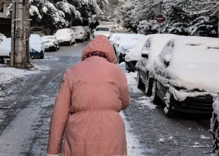 Καιρός στην Αθήνα – Κακοκαιρία Ελπίδα: Έρχεται χιονιάς από τη Δευτέρα, προειδοποίηση Αρναούτογλου για έντονα φαινόμενα – Πού θα το «στρώσει»