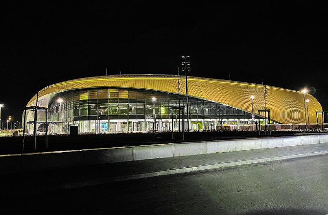 Κιτρινόμαυρο η «Audi Arena Gyor» για χάρη της ΑΕΚ (ΦΩΤΟ)