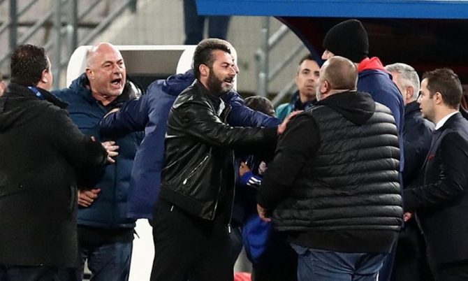 Καυστική απάντηση Καραπαπά στην ανακοίνωση Βόλου Καυστική απάντηση Καραπαπά στην ανακοίνωση Βόλου