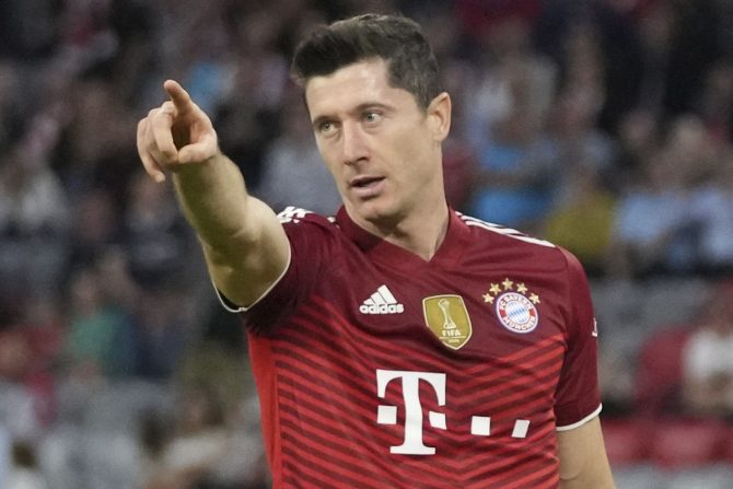 Λεβαντόβσκι: “Η Ρεάλ χρωστάει πολλά στον Μπενζεμά”