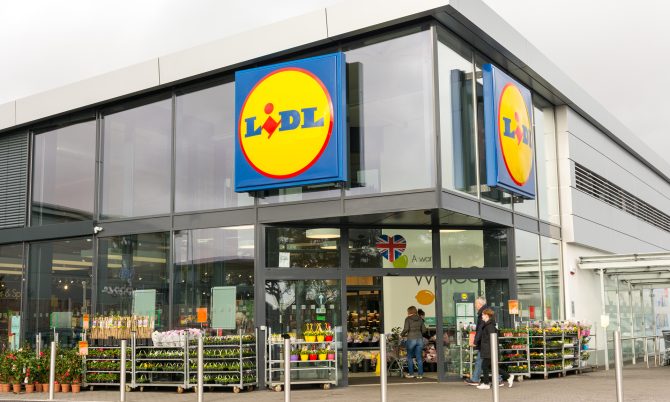 Ανακοίνωση της Lidl: «Θα έρθουμε σε επικοινωνία με την πελάτισσα για να λήξει το θέμα»