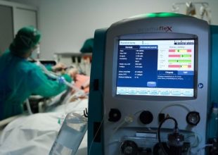 Κορωνοϊός: 12.997 νέα κρούσματα σήμερα στην Ελλάδα – 51 νεκροί και 384 διασωληνωμένοι