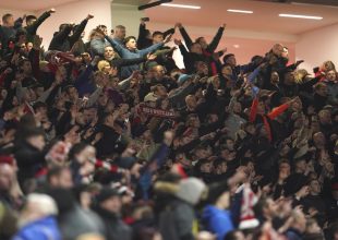 Οπαδός της Μπόρο συνελήφθη γιατί παράτησε το παιδί του για να πανηγυρίσει τη νίκη επί της Γιουνάιτεντ
