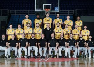 Η νέα φωτογράφιση της Βασίλισσας (ΦΩΤΟ)