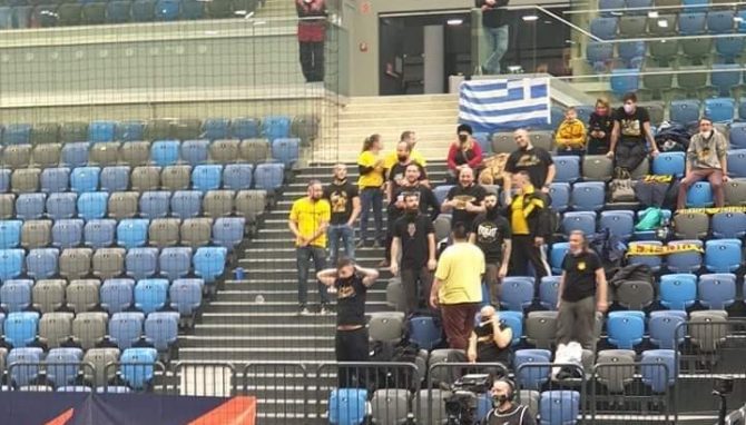 Πουθενά μόνη η ΑΕΚ – Δίπλα στους Μάγκες ο κόσμος της