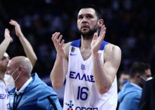 Παπανικολάου: “Δεν σκεφτόμουν κάτι, ήθελα να μπει έστω μία από τις δύο”
