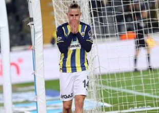 Αποδοκιμάστηκε από τους οπαδούς της Φενέρ ο Πέλκας