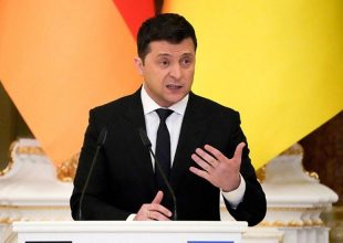 Πρόεδρος Ουκρανίας: «Μας λένε ότι η Ρωσία θα επιτεθεί την Τετάρτη»