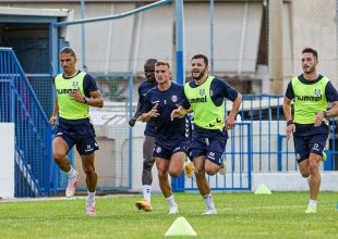 Απόλλων Σμύρνης: Εκτός οι… απείθαρχοι Βέρχουλστ-Γιακιμόφσκι, μέσα οι «νέοι» με Λαμία