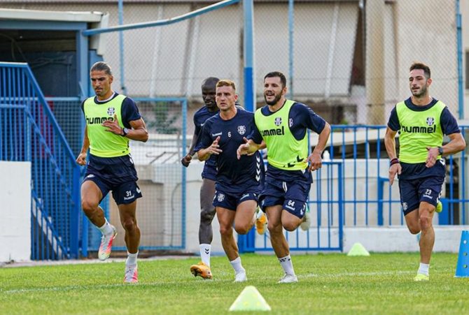 Απόλλων Σμύρνης: Εκτός οι… απείθαρχοι Βέρχουλστ-Γιακιμόφσκι, μέσα οι «νέοι» με Λαμία
