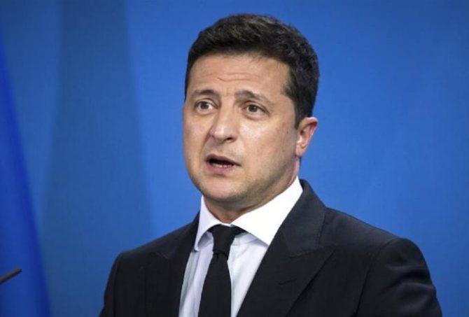 Ζελένσκι: Τουλάχιστον 40 οι νεκροί στην Ουκρανία – Διακοπή διπλωματικών σχέσεων με τη Ρωσία