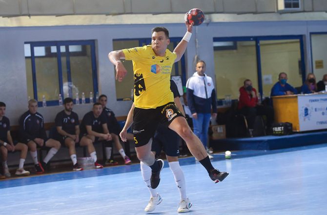 Το «ευχαριστώ» της Ερασιτεχνικής ΑΕΚ στον Στεφάνοβιτς (ΦΩΤΟ)