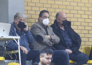 Βλέπει το ΑΕΚ – Άρης ο Βούρος μαζί με Παπασταμάτη και Αλεξίου