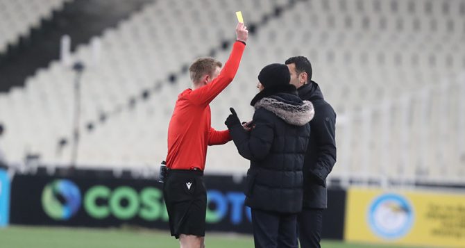 Αστείος Λουτσέσκου: Άνοιξε διάλογο με την κερκίδα