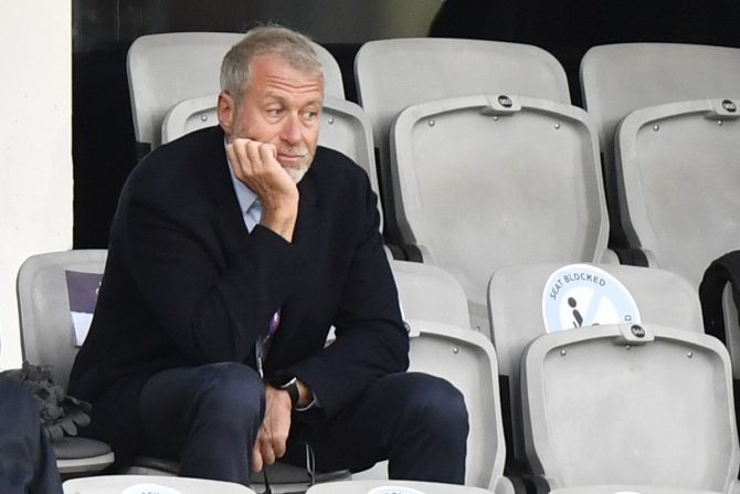 Οριστικό: Ο Αμπράμοβιτς έβγαλε την Τσέλσι στο “σφυρί” και ζητάει 4 δις ευρώ