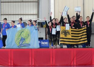 Στην κορυφή στο Μικτό Ομαδικό στη Συγχρονισμένη Κολύμβηση!