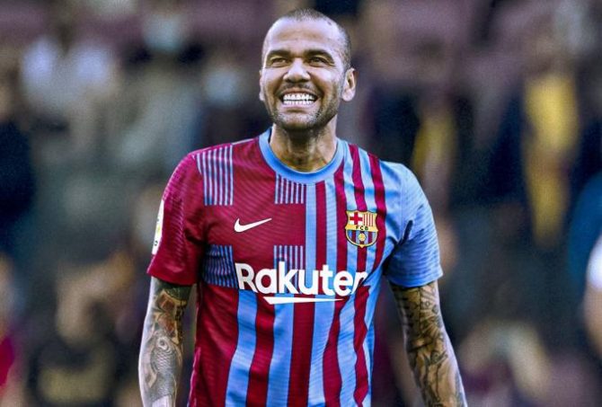 Άλβες για Μπαρτσελόνα: “Την προηγούμενη φορά με έδιωξαν από την πίσω πόρτα”