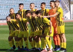 Επίθεση με πέτρες στο πούλμαν της Κ17 του Άρη