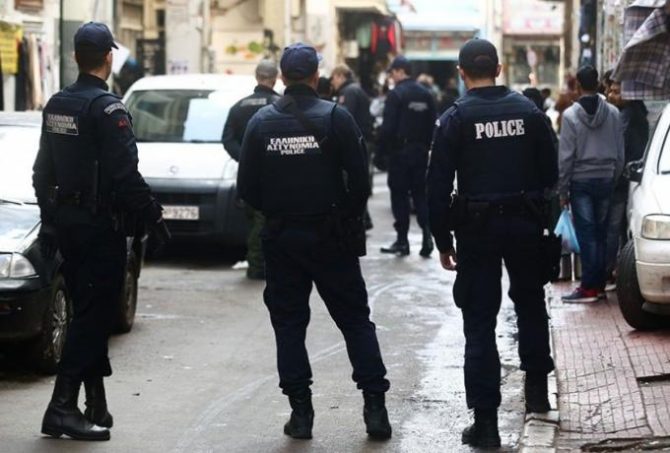 Οπαδική βία: Έξι εντάλματα σύλληψης για 15 επιθέσεις σε συνδέσμους
