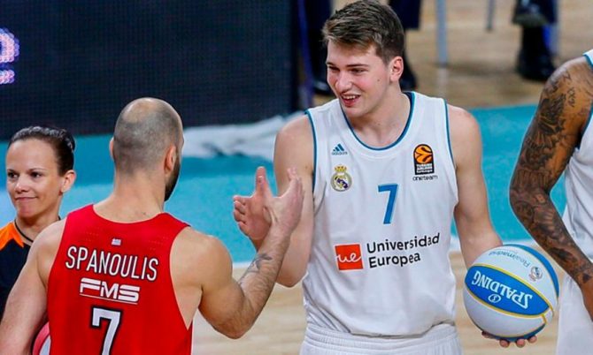 Ντόντσιτς: «Ο Σπανούλης είναι θρύλος. Ο πιο clutch παίκτης της ιστορίας» Ντόντσιτς: «Ο Σπανούλης είναι θρύλος. Ο πιο clutch παίκτης της ιστορίας»