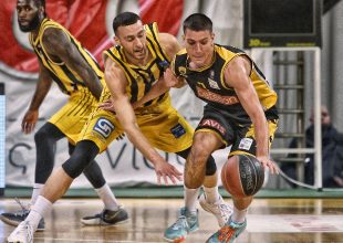 Κατέρρευσε τη στιγμή που δεν έπρεπε η Βασίλισσα