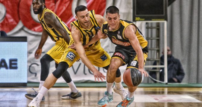 Κατέρρευσε τη στιγμή που δεν έπρεπε η Βασίλισσα