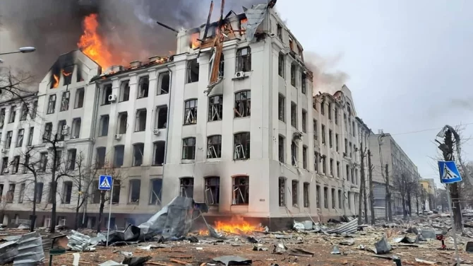 Πόλεμος στην Ουκρανία: Οι Ρώσοι «ισοπεδώνουν» το Χάρκοβο και παίρνουν τον έλεγχο της Χερσώνας