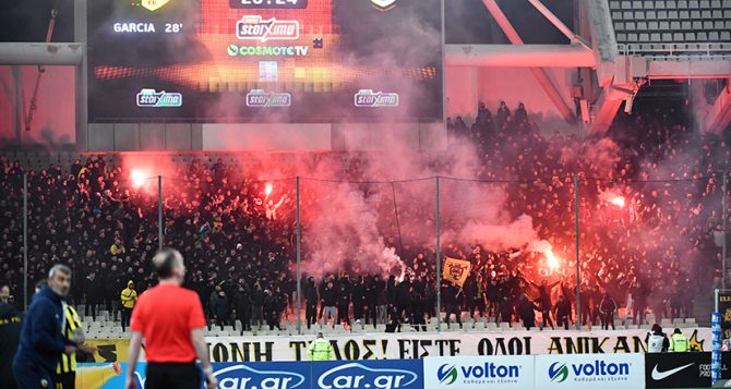 Πανό της ORIGINAL 21 κατά της διοίκησης: «Μελισσανίδη ξύπνα ή φύγε» (ΦΩΤΟ)