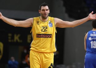 Μαυροειδής στη Βασίλισσα μέχρι να σβήσει ο ήλιος (VIDEO)