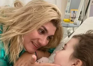 Θάνατος τριών παιδιών στην Πάτρα: Η Τζωρτζίνα είχε καταπιεί τασάκι με γόπες κι έμεινε ένα μήνα στην εντατική