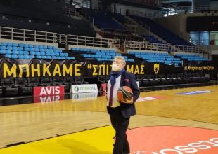 Ρομπόπουλος: «Στην Πόλη γεννιέσαι ΑΕΚ»