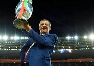 Περιμένει τις εξελίξεις με Σάντος