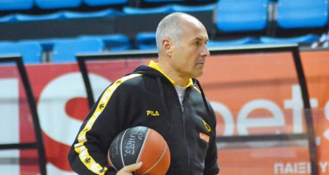 «Θα χρειαστεί ένα τέλειο παιχνίδι»