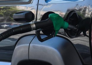 Καύσιμα: Στα 2,5 ευρώ το λίτρο η βενζίνη μέχρι το τέλος της εβδομάδας